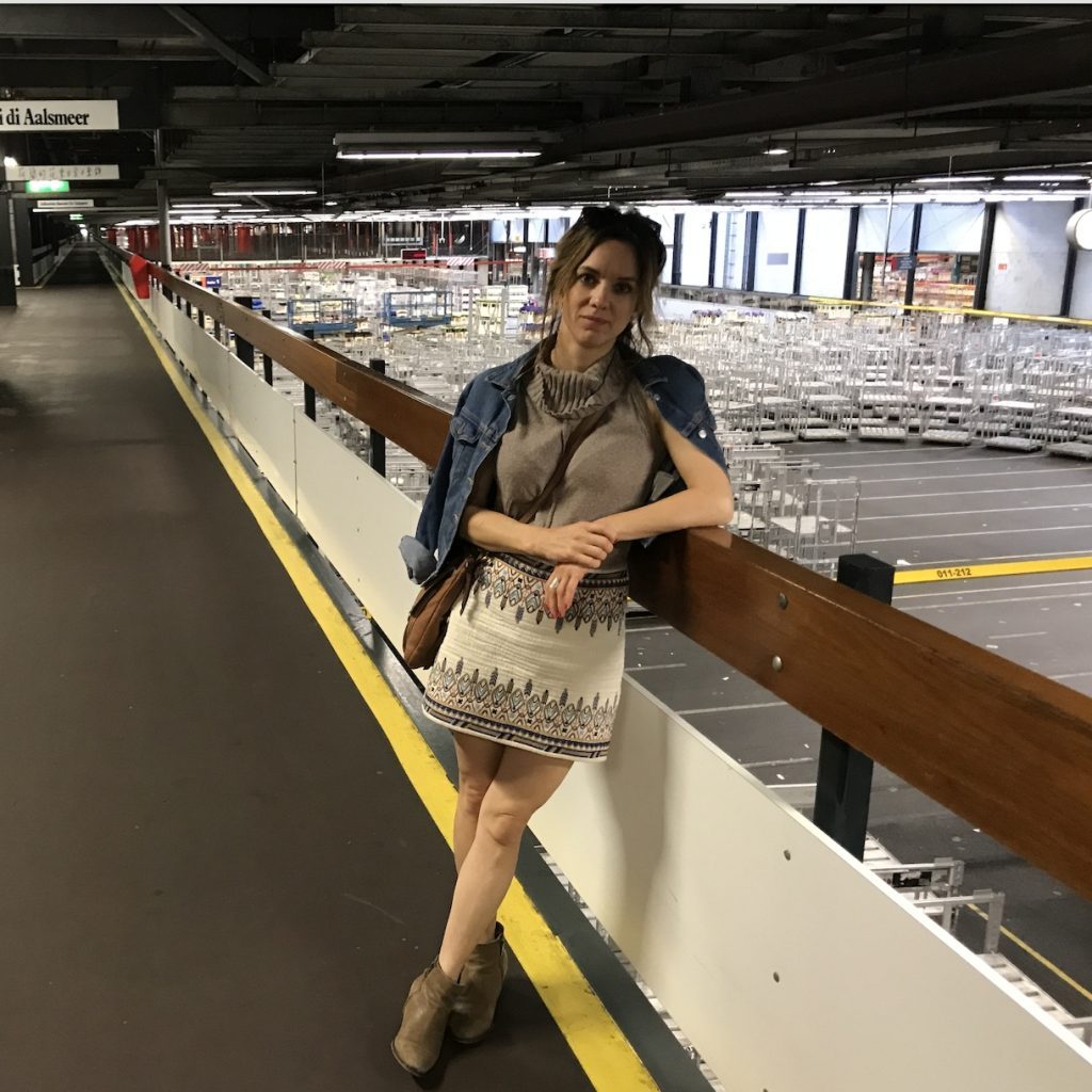 imported flower auction hall